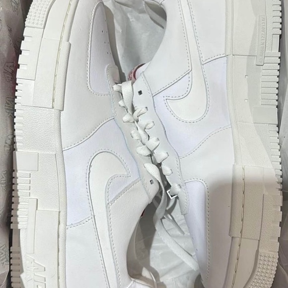Nike AF1 Pixel - Picture 1 of 4